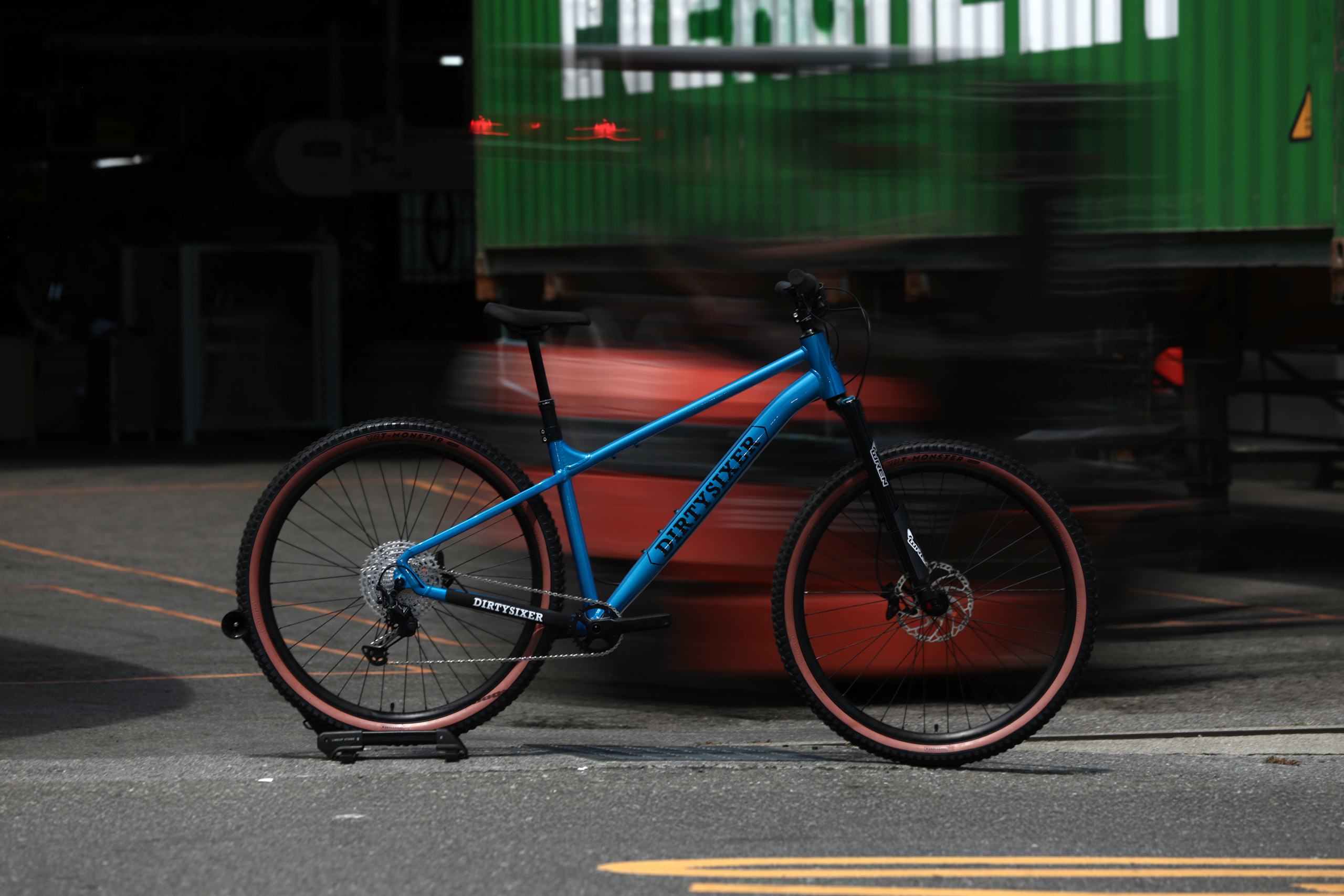 DirtySixer Bikes image 1